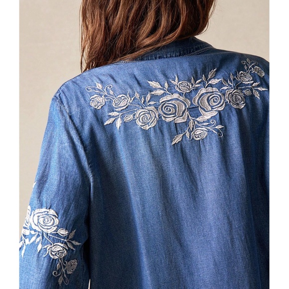 Western Blue Floral Embroidered Button Down Light Denim Shirt - Picture 3 of 8